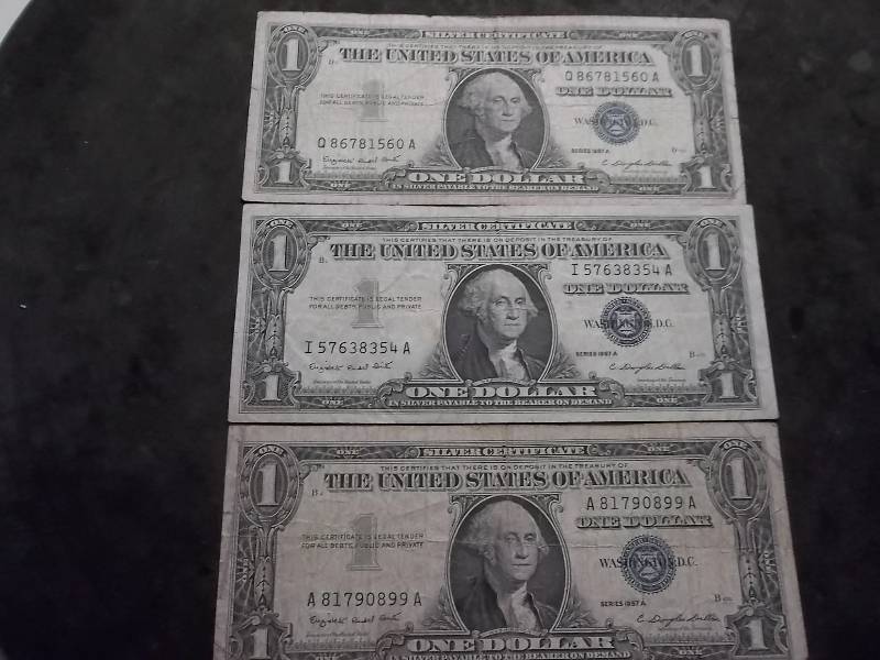 lot 131 image: 3-US Silver Certificates Series 1957 A