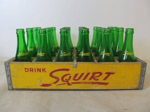 lot 24 image: Vintage Wooden SQUIRT Soda Crate wBottles