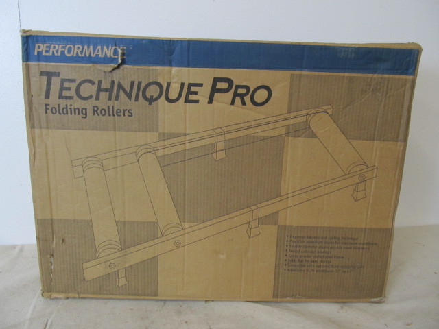 lot 33 image: NEW Technique Pro Cycle Trainer
