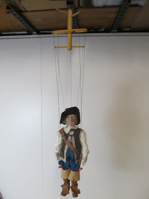 lot 60 image: Vintage Highly Detailed Marionette 
