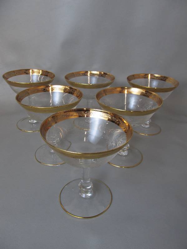 lot 77 image: Set of 6 Vintage 24k Gold Rimmed Austrian Crystal Glasses
