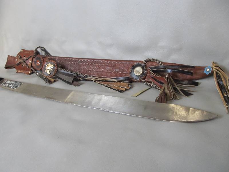 lot 85 image: Large Vintage COLLINS Machete wLeather Sheath