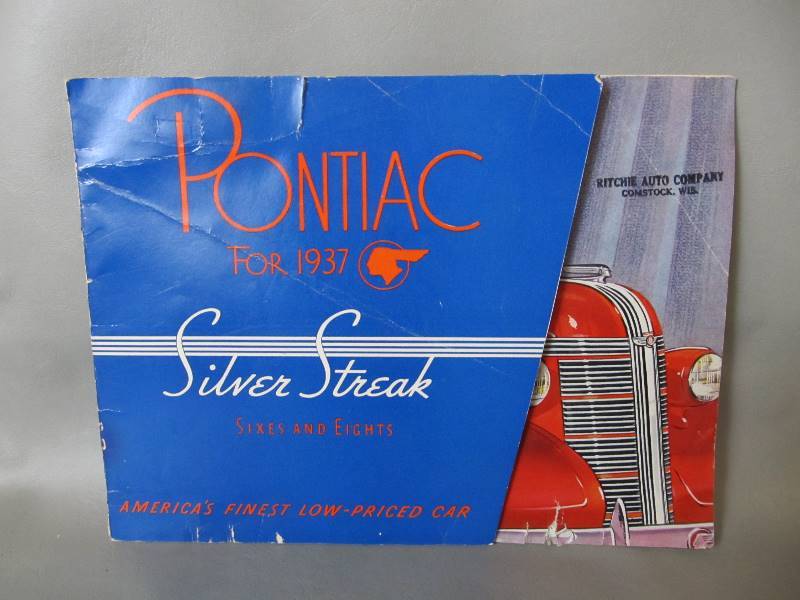 lot 103 image: Original 1937 Pontiac SILVER STREAK Dealer Advertising Brochure