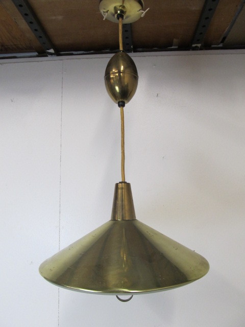 lot 131 image: Mid Century Pierced Brass VIRDEN U.F.O. Pendant Lamp