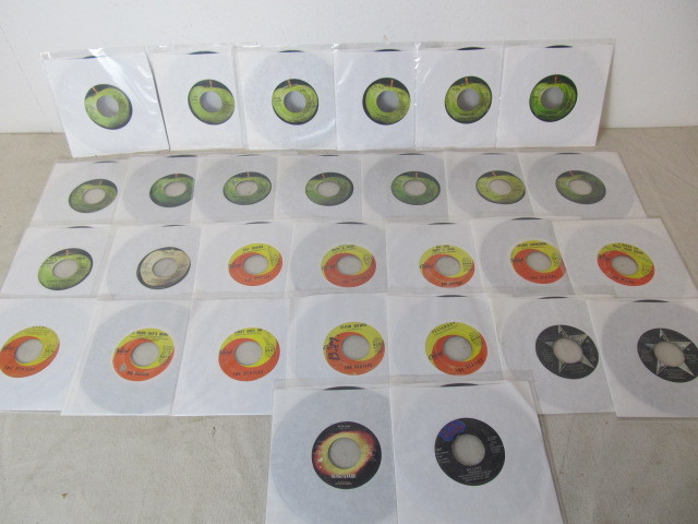 lot 132 image: Lot of 29 Different Vintage Beatles 45s