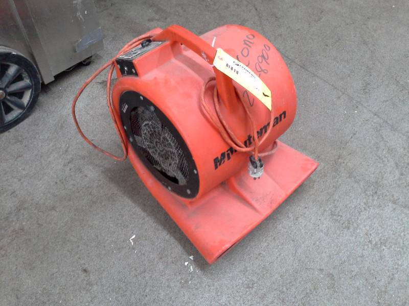 lot 21 image: Electric Floor Drier