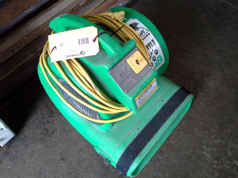 lot 29 image: Electric Floor Drier