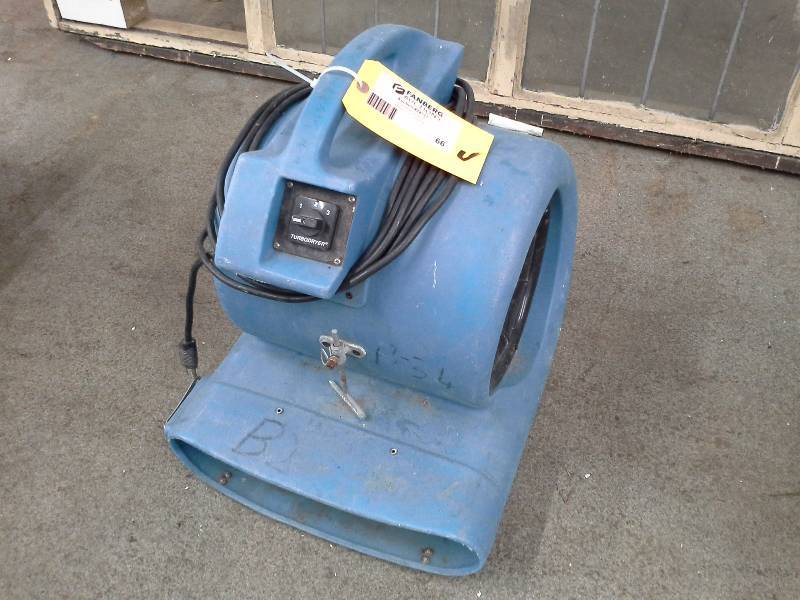 lot 66 image: Electric Floor Drier