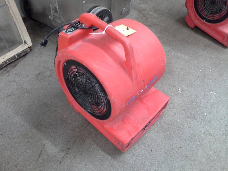 lot 68 image: Electric Floor Drier