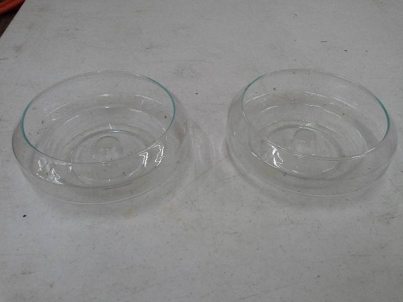 lot 86 image: 9  - 7 Glass Bowls