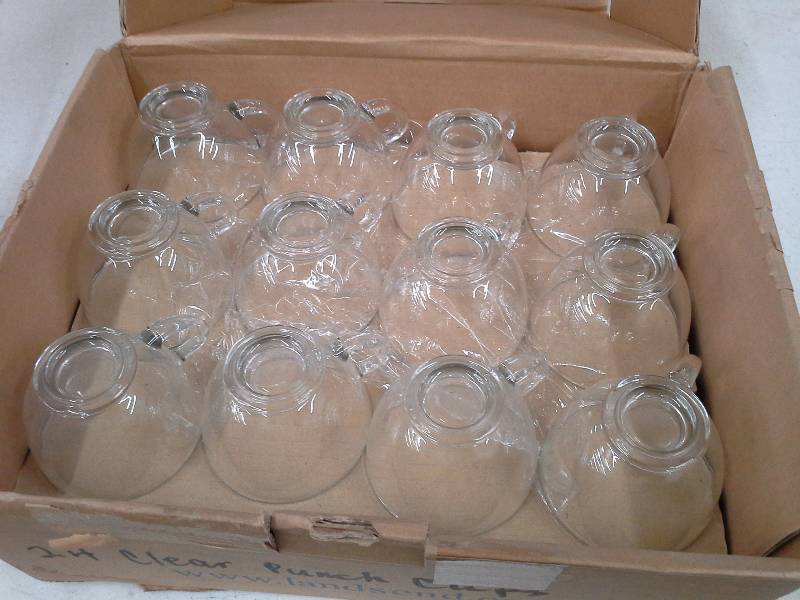 lot 92 image: 72 - 3 Glass Punch Cups