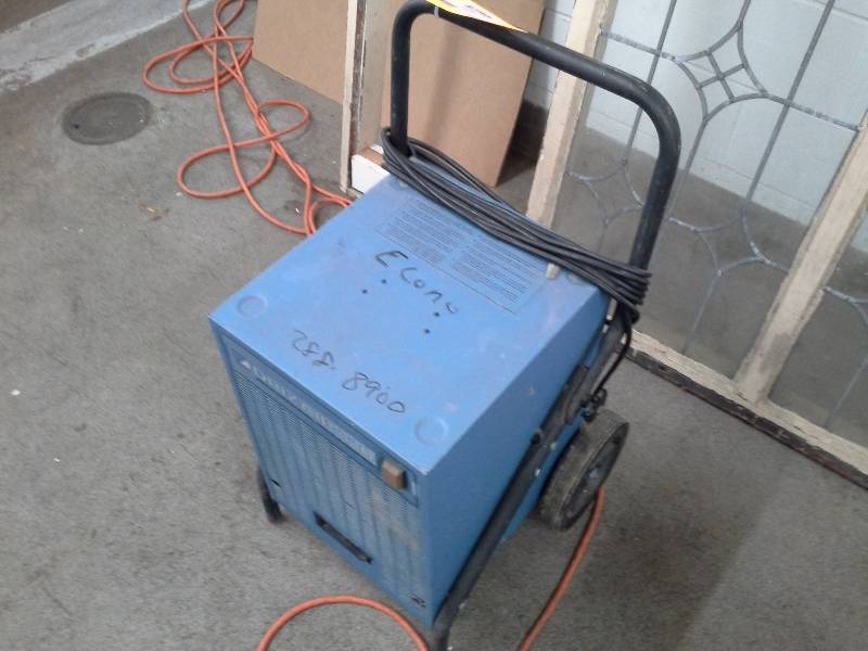 lot 142 image: Drizair 110 Professional Dehumidifier