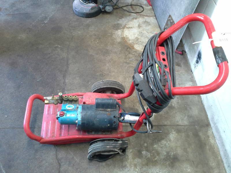 lot 14 image: NorthStar Pressure Washer
