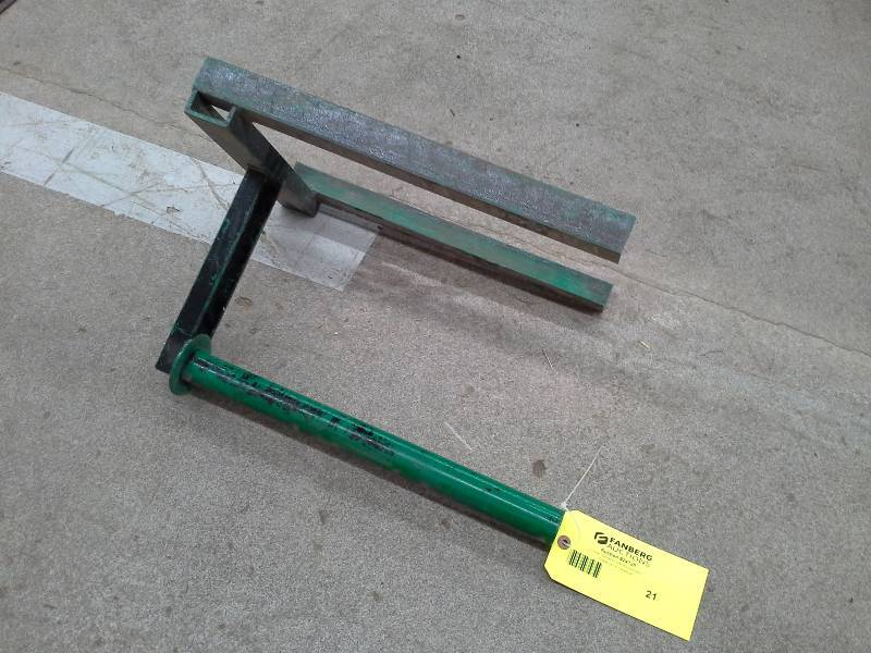 lot 21 image: Greenlee 644 Rope Reel Stand