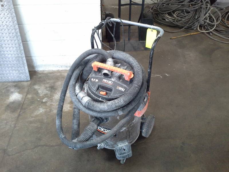 lot 41 image: Rigid Shop Vacuum