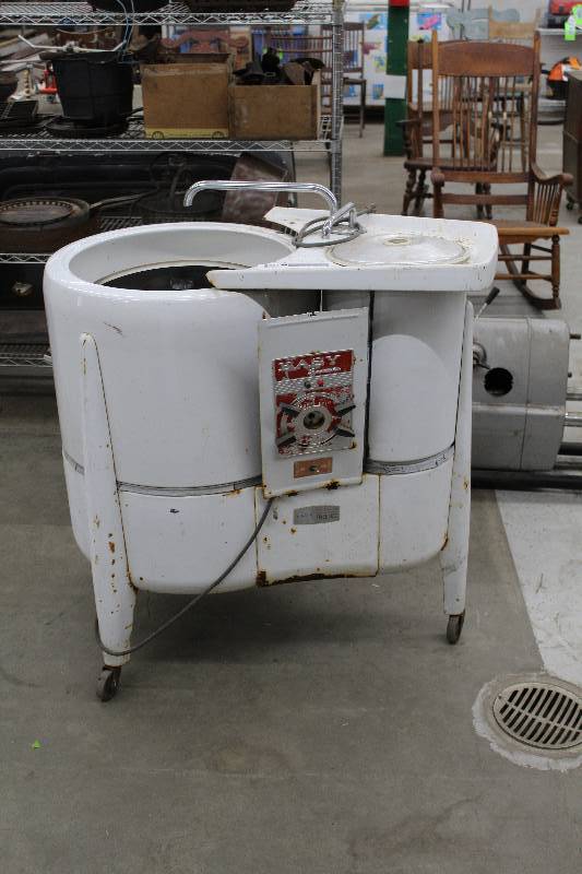 lot 9 image: Easy Appliance Washing Tub