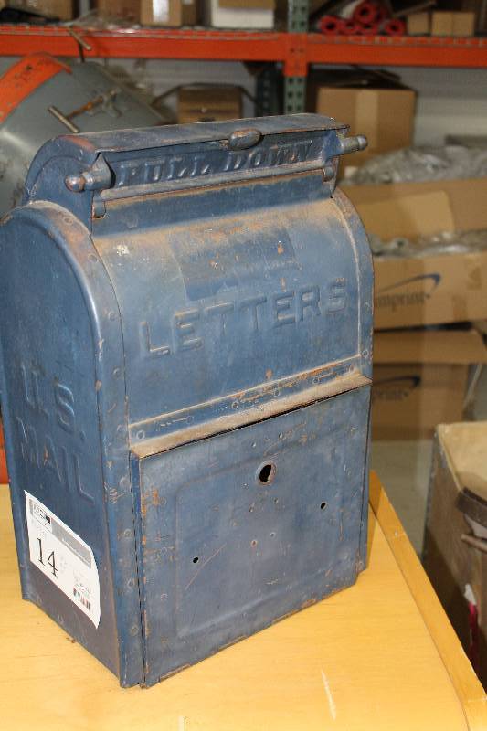 lot 14 image: U.S. Mail Mailbox