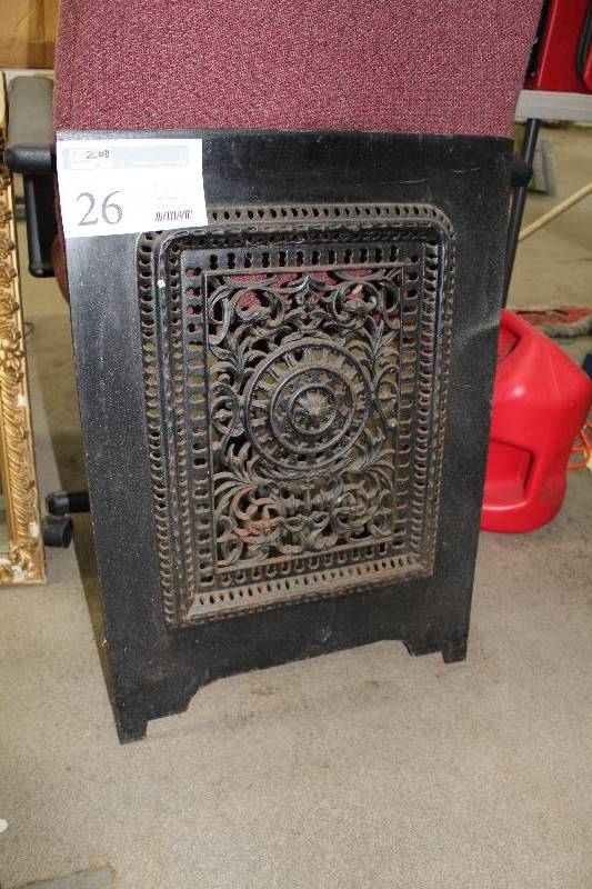 lot 26 image: Fireplace Grate