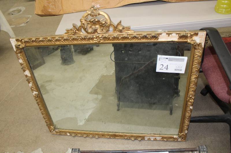 lot 24 image: Decorative Metal Frame Wall Mirror