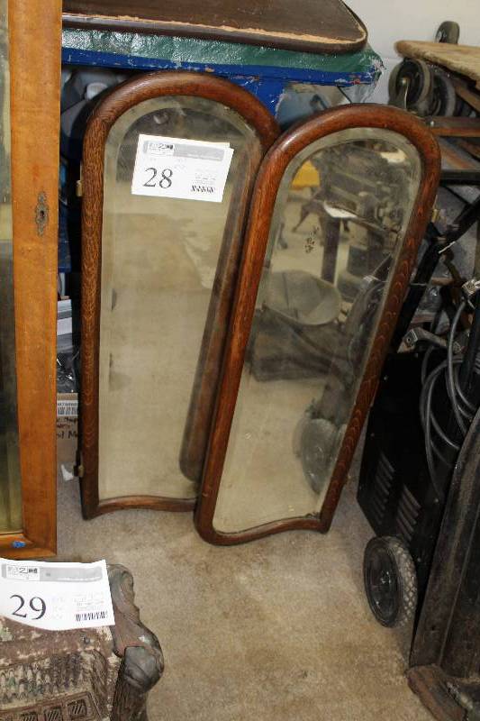 lot 28 image: Lot of (2) Oval Wood Frame Wall Mirrors