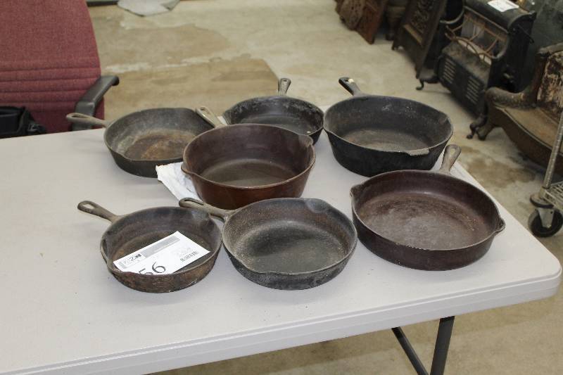 lot 56 image: Lot of (7) Cast Iron Skillets