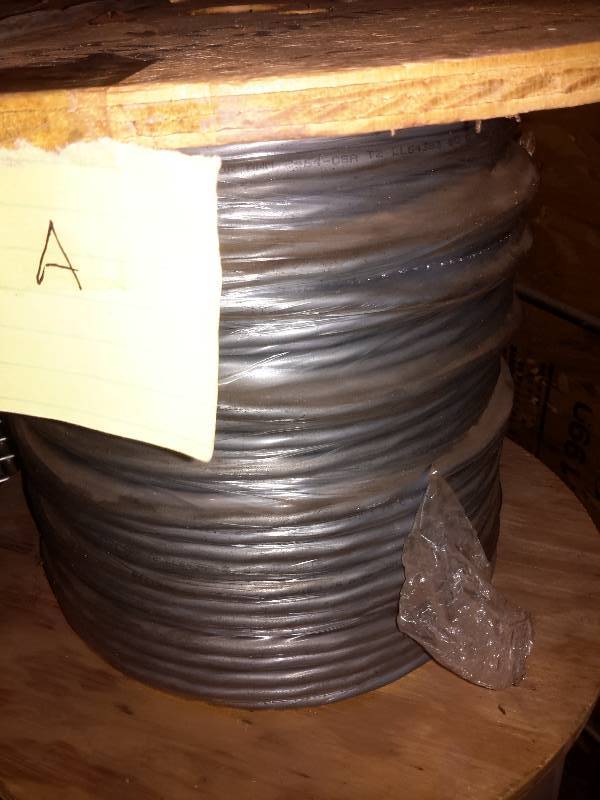 lot 107A image: 10 Wire, 300 Volt