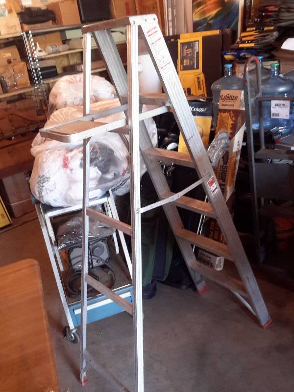 lot 116 image: 6ft Werner, Aluminum Step ladder