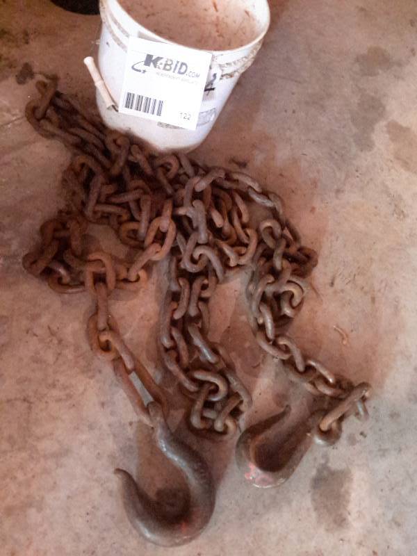 lot 122 image: 20 ft Heavy Duty Logging Chain
