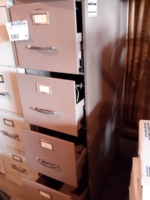 lot 46 image: 4 Drawer, Letter Size File Cabinet