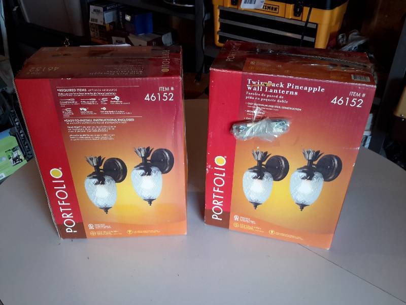 lot 158 image: 2, twin packs of pinneapple sconse light fixtures