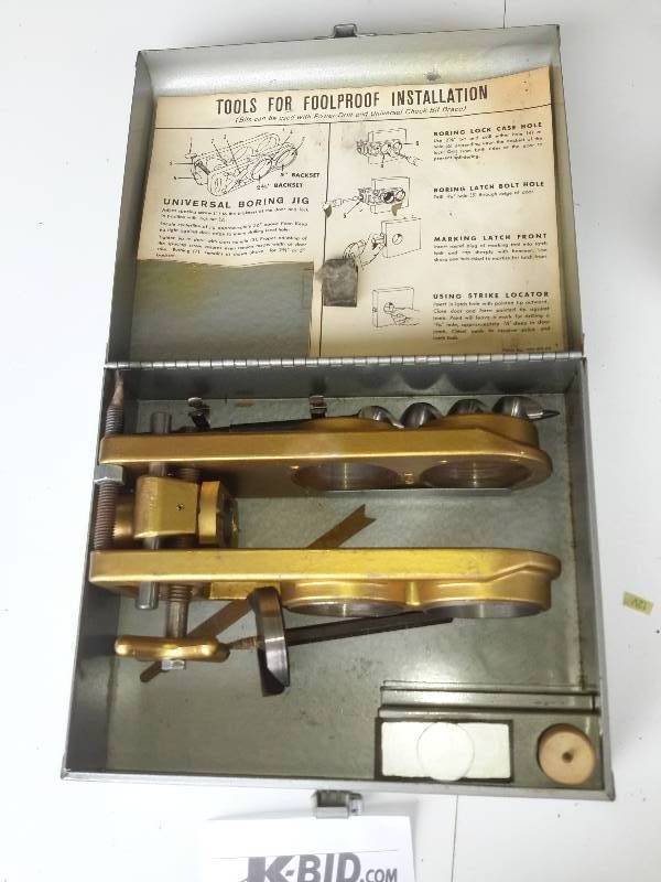 lot 188 image: Universal Boring Jig.. Looks to be new