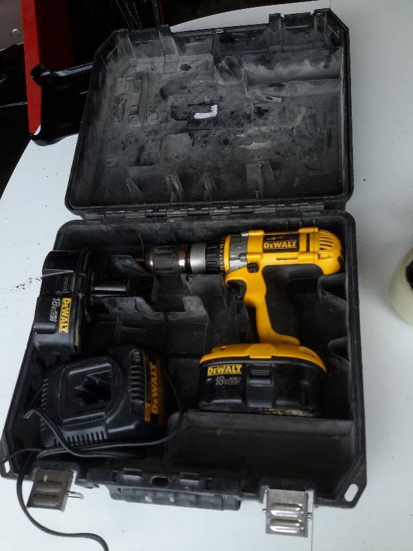 lot 217 image: DEWALT, 18V, Cordless Drill.. 2 Batteries and Charger