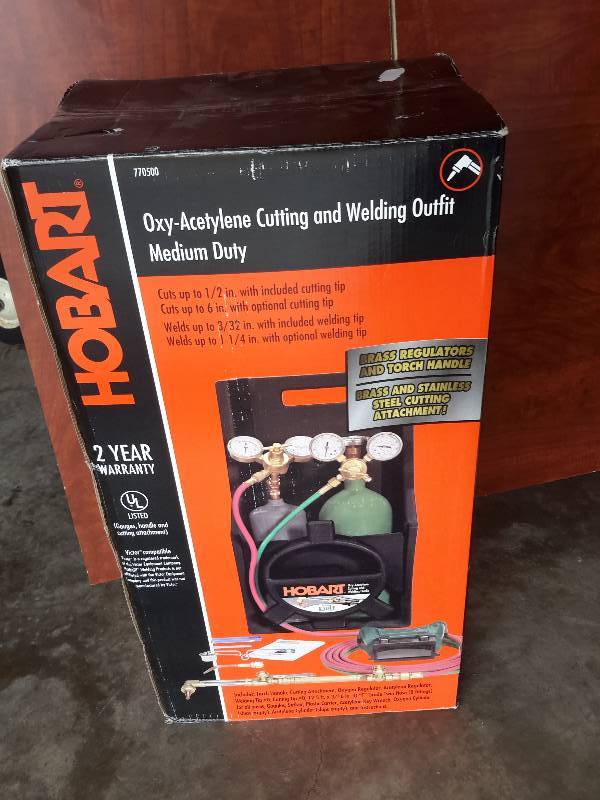 lot 76 image: Oxy Acetylene Cutting and Welding Outfit.. Medium Duty.. New in Box