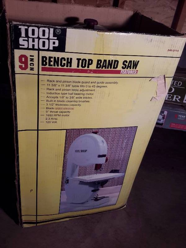 lot 59 image: Tool Shop, 9 inch Bench Top Band Saw