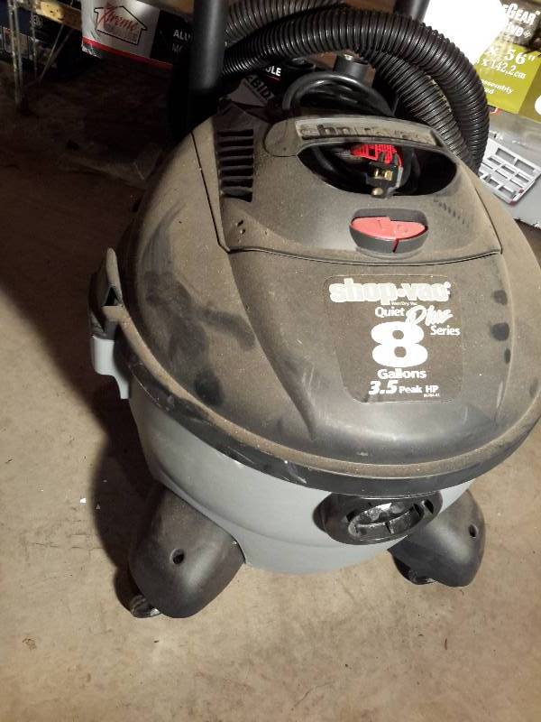 lot 47 image: Shop Vac, 3.5 HP, 8 Gallon