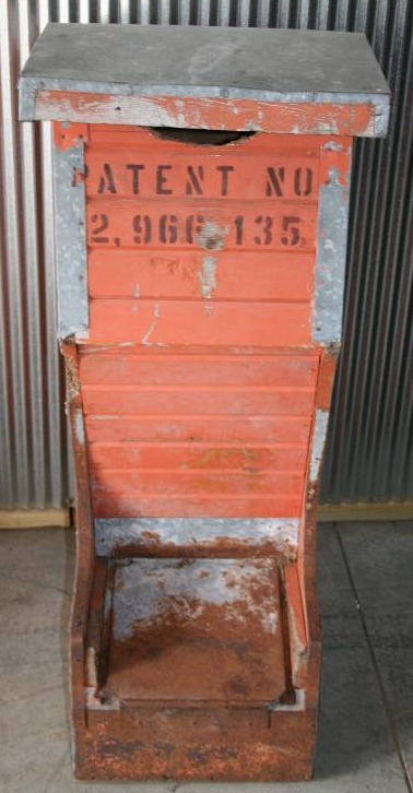 lot 53 image: Vintage Hog Feeder