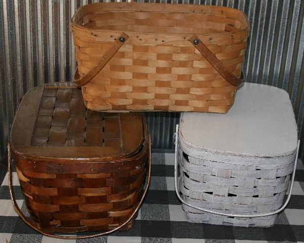 lot 84 image: Picnic Baskets