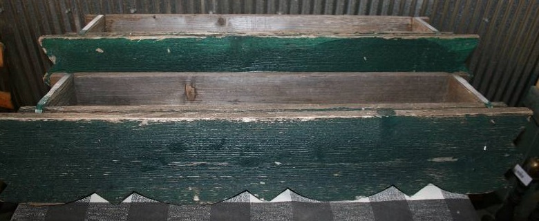 lot 107 image: Planter Boxes