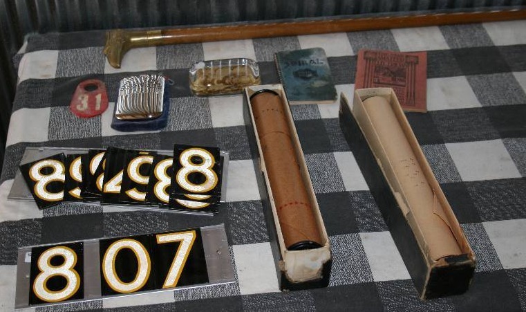 lot 109 image: Vintage Lot