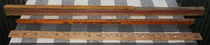 lot 123 image: Vintage Measuring Devices