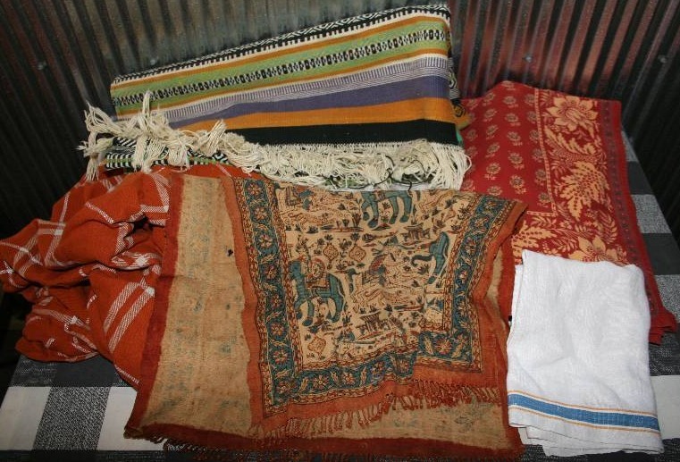 lot 132 image: Misc Linens and Such
