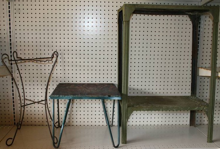 lot 20 image: Steel Planter Stands