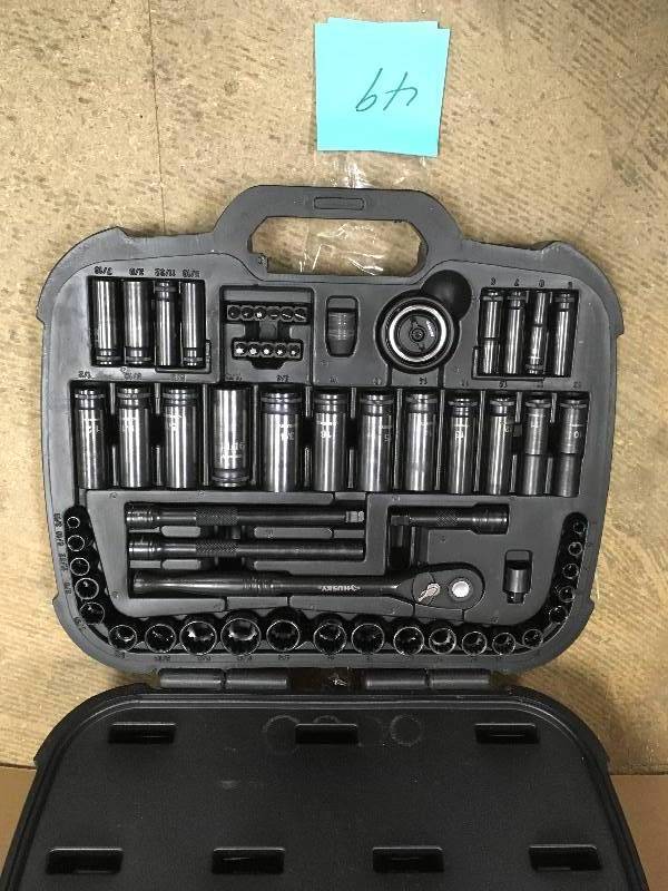 lot 49 image: Husky 38 in. Drive 100-Position Universal SAE and Metric Mechanics Tool Set (60-Piece) not used