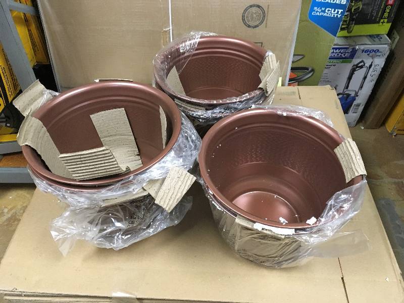 lot 98 image: 12 in Antique Copper Round Mdium Metal Planter Pack  8 Pcs. New