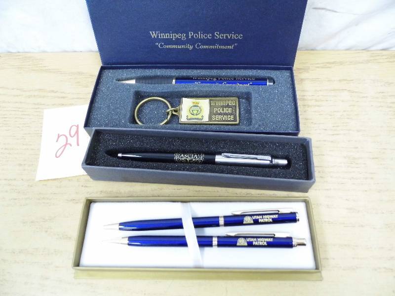 lot 29 image: Collector Pens