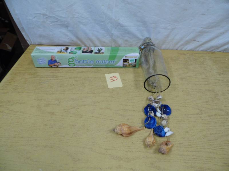 lot 33 image: Bottle Cutter