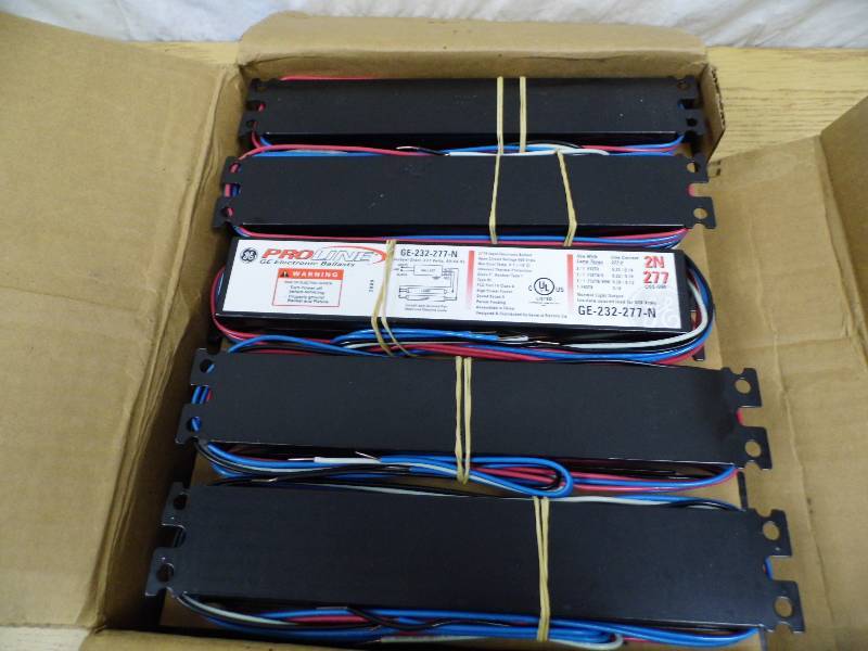 lot 51 image: Lot of 5 New Ballasts
