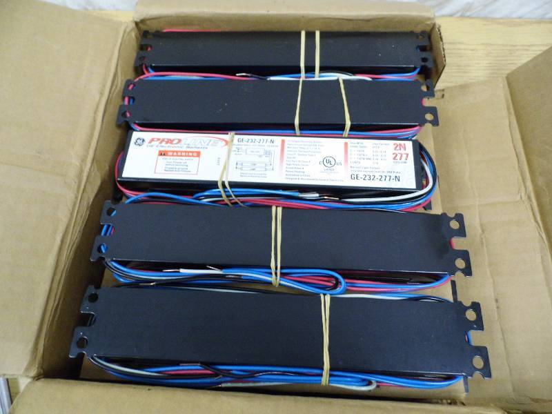 lot 53 image: Lot of 5 New Ballasts