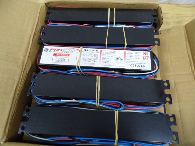 lot 54 image: Lot of 5 New Ballasts