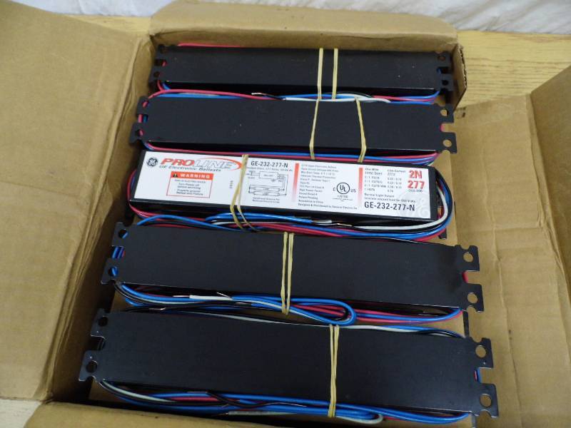 lot 58 image: Lot of 5 New Ballasts